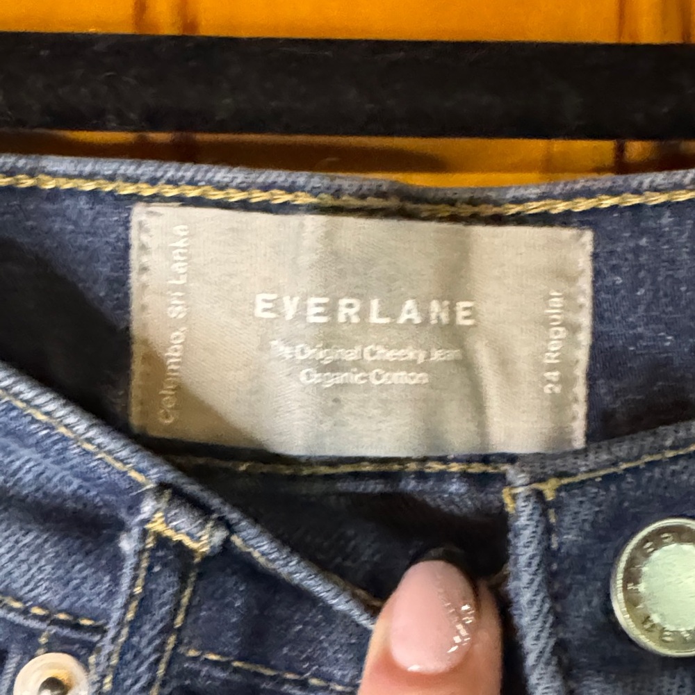 Everlane Women's Straight Leg Jeans in Blue - Picture 2 of 8